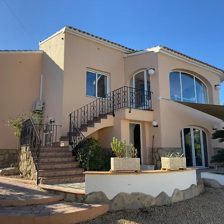 Casa Del Rebaldi, Oase Rust Villa