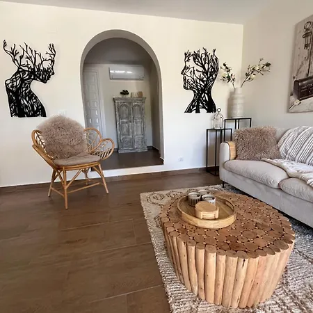 Casa Del Rebaldi, Oase Rust Villa *